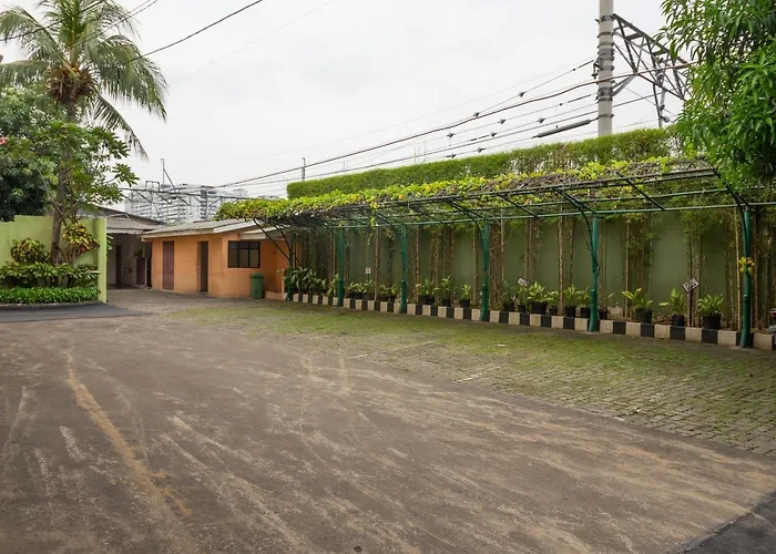 Reddoorz Plus Near Ancol Jakarta